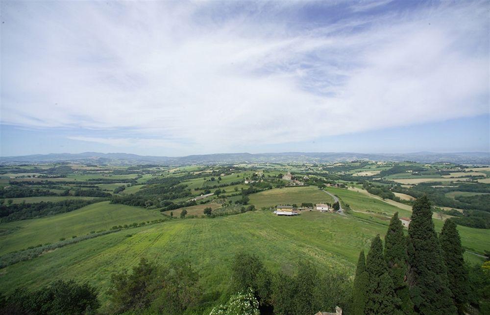 Torre Almonte Aparthotel Todi Kültér fotó