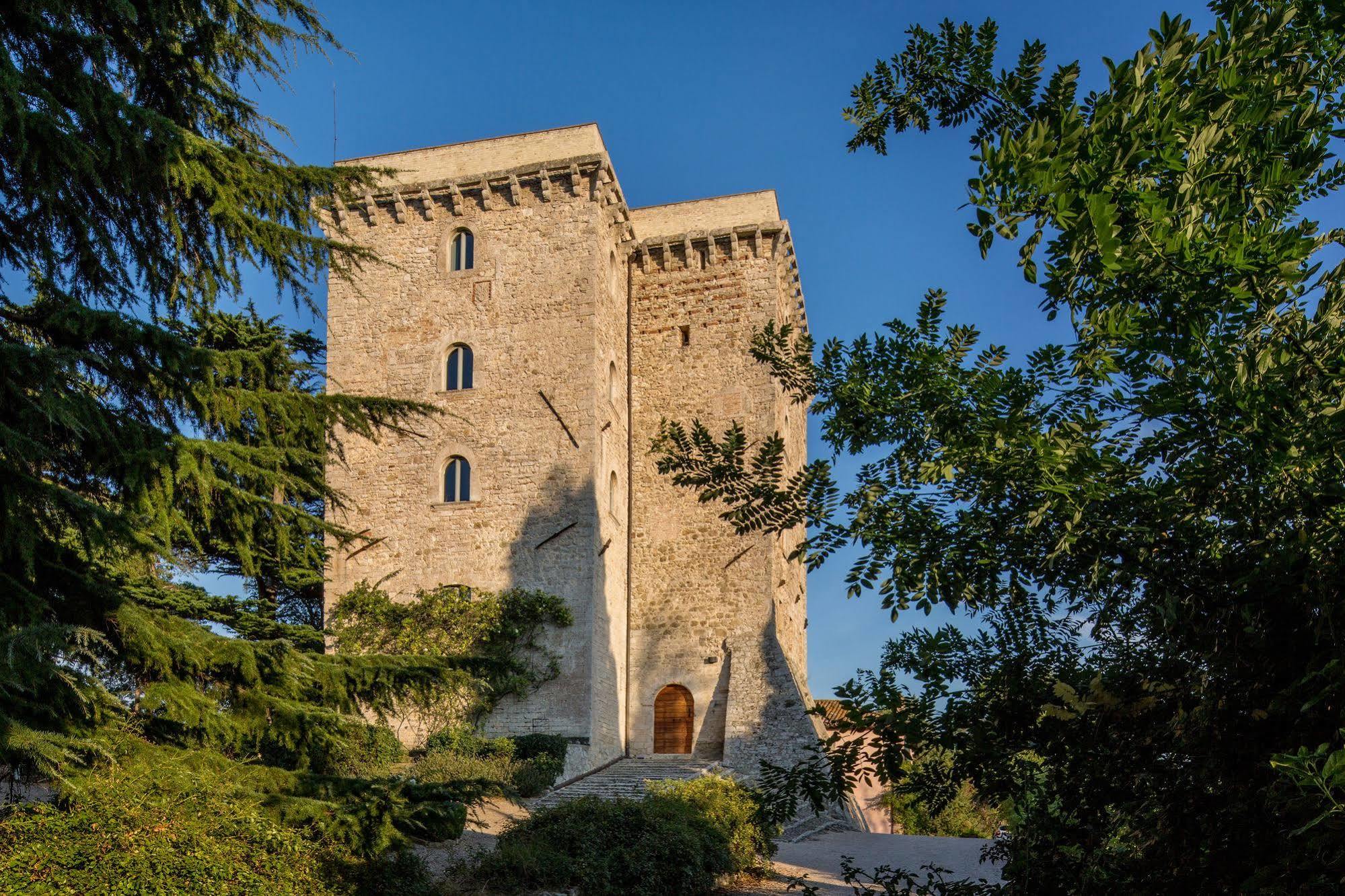 Torre Almonte Aparthotel Todi Kültér fotó