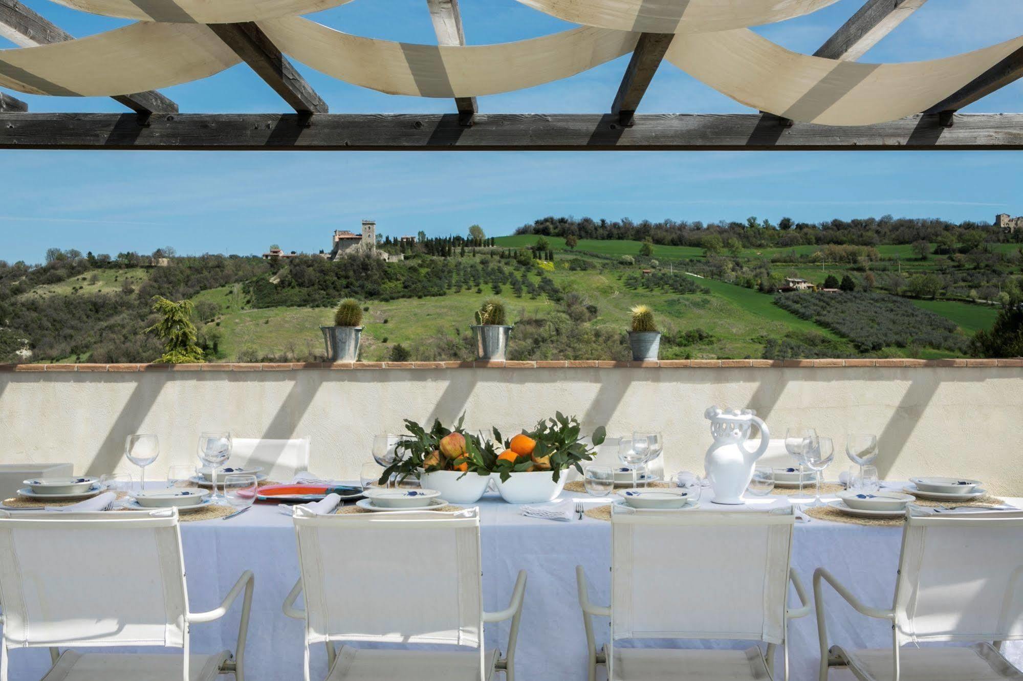 Torre Almonte Aparthotel Todi Kültér fotó