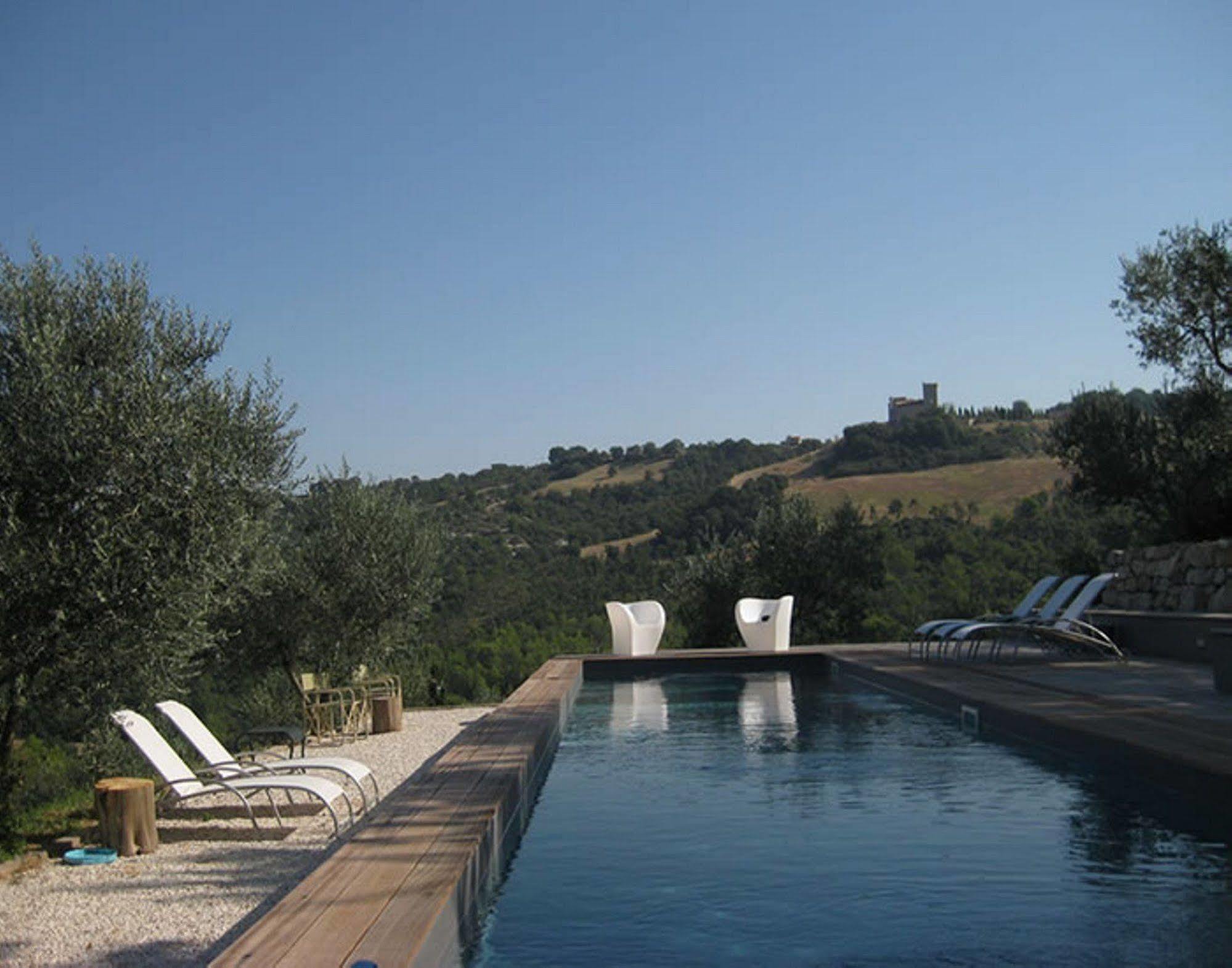 Torre Almonte Aparthotel Todi Kültér fotó